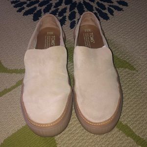 Leather slip on Toms